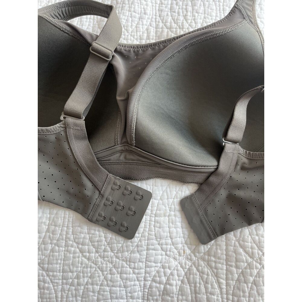 Lululemon Run Times Sports Bra 36D Gray High Impact Running Wicking Padded Strap - Picture 3 of 7
